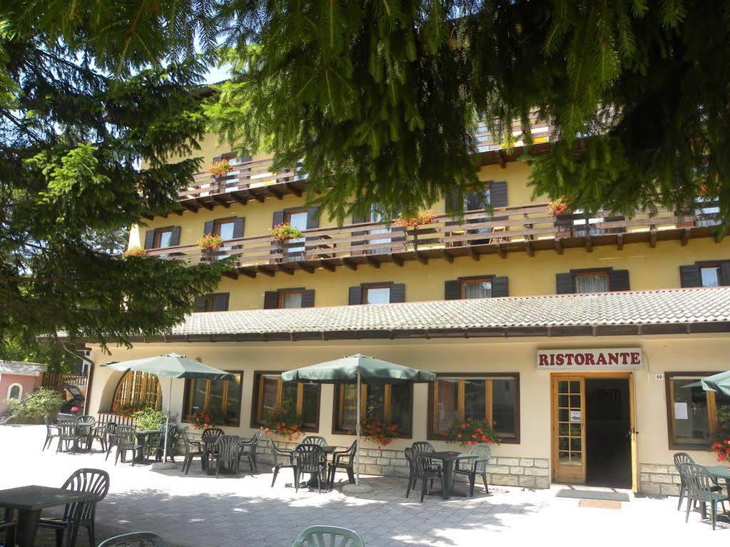 Life Hotels Des Alpes Folgaria Exterior photo